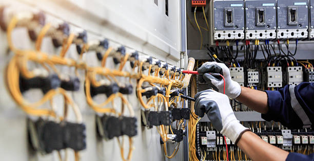 Professional Electrician technician working in Gardner, KS